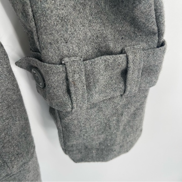 Burton Pea Coat Jacket Womens Size L Gray Wool Blend Double Breasted Pockets - Picture 6 of 11